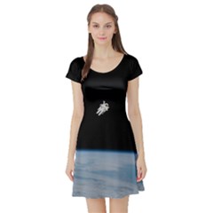 Amazing Stunning Astronaut Amazed Short Sleeve Skater Dress