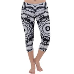 Abstract Pattern Fractal Capri Yoga Leggings