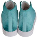 Wall 2507628 960 720 Kid s Hi-Top Skate Sneakers View4