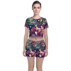 Misc Shapes                                                   Crop Top And Shorts Co-ord Set