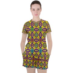Background Image Geometric Women s Tee And Shorts Set