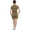 Background Image Geometric Women s Tee and Shorts Set View2