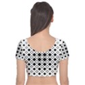 Square Diagonal Pattern Monochrome Velvet Short Sleeve Crop Top  View2