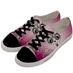 Cute Little Owl With Hearts Men s Low Top Canvas Sneakers