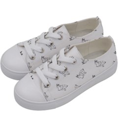 Messy Life Phrase Motif Typographic Pattern Kids  Low Top Canvas Sneakers