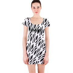 Vertical Short Sleeve Bodycon Dress