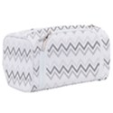 Chevrons Gris/Blanc Toiletries Pouch View2