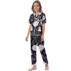 Black Skull On White Kids  Satin Short Sleeve Pajamas Set