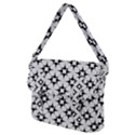 Star-white Triangle Buckle Messenger Bag View2