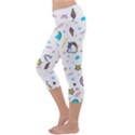 Unicorns-rainbows-seamless-pattern Capri Yoga Leggings View2