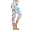 Unicorns-rainbows-seamless-pattern Capri Yoga Leggings View3