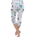 Unicorns-rainbows-seamless-pattern Capri Yoga Leggings View4