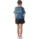 Texture Reef Pattern Kids  V-Neck Horn Sleeve Blouse View2