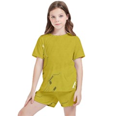 Background-0027 Kids  Tee And Sports Shorts Set