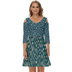 Leaves-012 Shoulder Cut Out Zip Up Dress