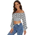 Pattern-monochrome-repeat- Long Sleeve Crinkled Weave Crop Top View2
