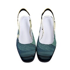 Sea Asia, Waves Japanese Art The Great Wave Off Kanagawa Women s Classic Slingback Heels