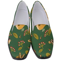 Cute-seamless-pattern-bird-with-berries-leaves Women s Classic Loafer Heels