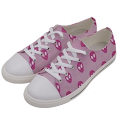 Alien Pattern Pink Women s Low Top Canvas Sneakers
