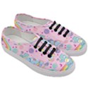 Bears Kawaii Pattern Women s Classic Low Top Sneakers View3