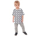 Diagonal Stripe Pattern Kids  Raglan T-Shirt View1