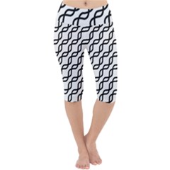 Diagonal Stripe Pattern Lightweight Velour Cropped Yoga Leggings