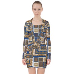 Decoupage V-neck Bodycon Long Sleeve Dress