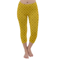 Yellow Floral Pattern Vintage Pattern, Yellow Background, Capri Winter Leggings 