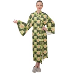 Retro 1880s Flowers Pattern 15 Maxi Velvet Kimono