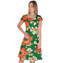 Mid Century Retro Floral 1970s 1960s Pattern 94 Classic Short Sleeve Dress