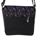 Brown Giraffe Pattern Flap Closure Messenger Bag (S) View1