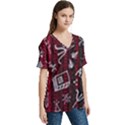 Abstract Pattern Background V-Neck Split Shoulder Casual T-Shirt View3