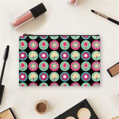 Chic Floral Pattern Cosmetic Bag (medium)