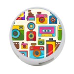 Retro-cameras-audio-cassettes-hand-drawn-pop-art-style-seamless-pattern 4-Port USB Hub (One Side) Front