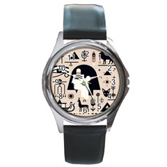 Egypt Pyramid Nature Desert Round Metal Watch