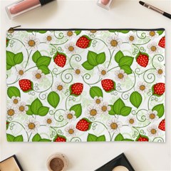 Strawberry Fruit Pattern Leaves Cosmetic Bag (xxxl)
