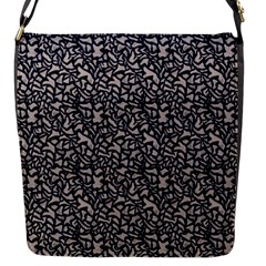 Brown Giraffe Pattern Flap Closure Messenger Bag (s)